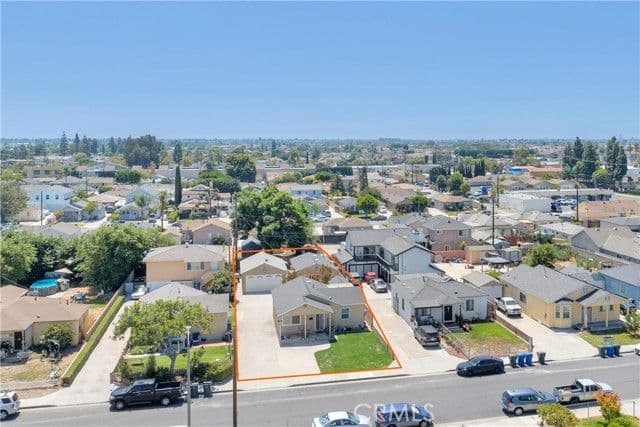 5572 Saint Ann Ave, Cypress, Active - Home for Sale
