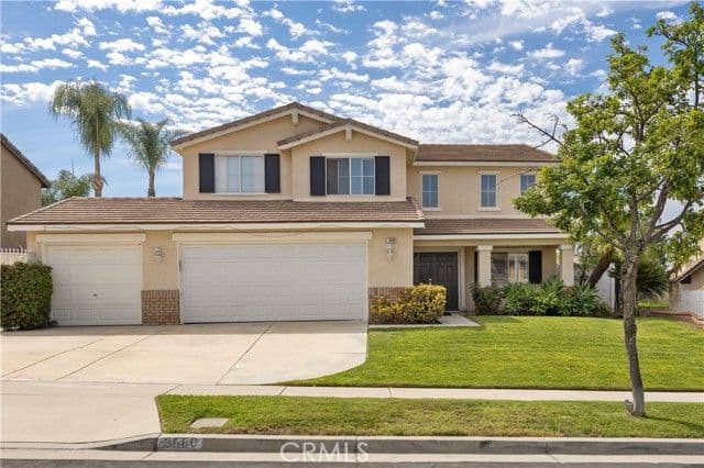 3580 Brentridge Dr, Corona, Active - Home for Sale