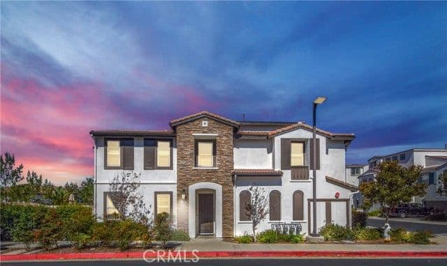 31929 Calle Luz, Temecula, Active - Home for Sale