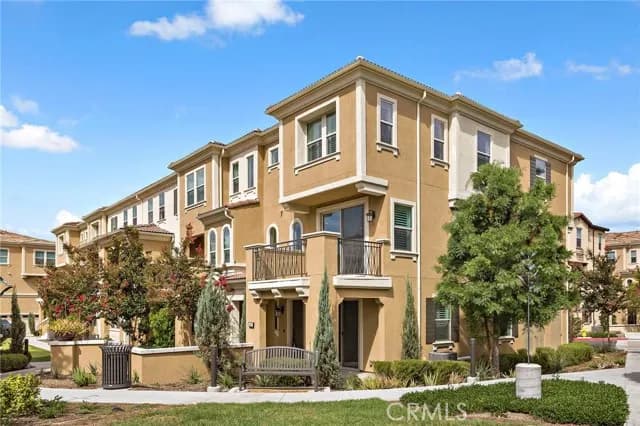 410 Coyote Pass, Lake Forest, Active - Home for Sale