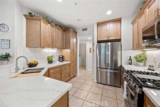 33433 Emerson Way, Temecula, Active - Home for Sale