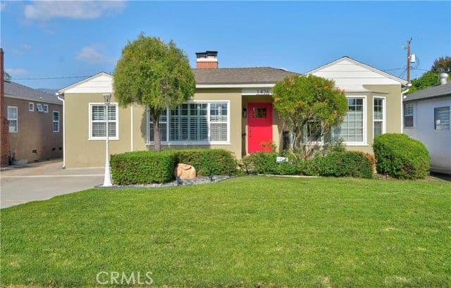 1426 N Buena Vista St, Burbank, Active - Home for Sale