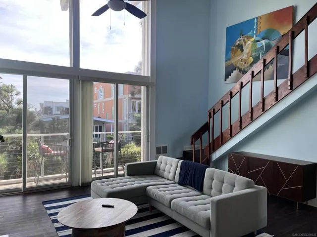 25 Spinnaker St, Marina Del Rey, Active - Home for Sale