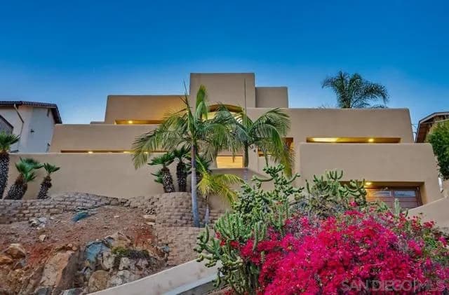 9634 Eucalyptus St, Spring Valley, Active - Home for Sale