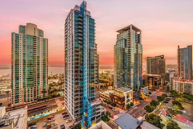 1240 India St #1800, San Diego — Home for Sale