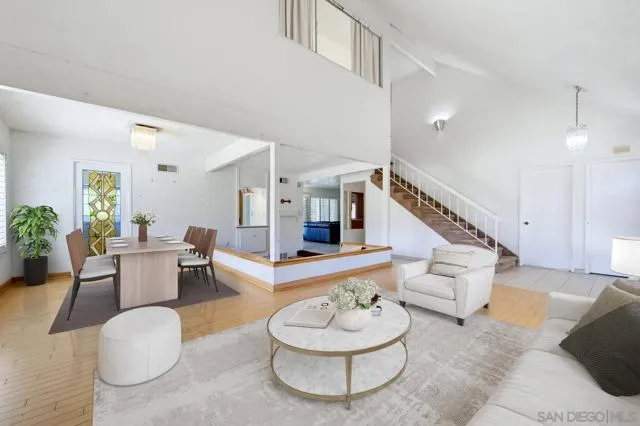 7832 Hillandale Dr, San Diego, Active - Home for Sale