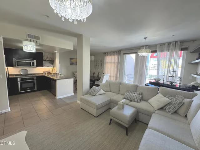 250 N 1st St, Burbank, Active - Home for Sale