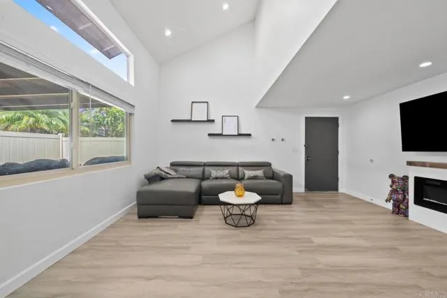 2326 Tocayo Ave, San Diego, Active - Home for Sale