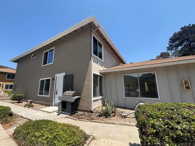 10443 Caminito Rimini, San Diego, Active - Home for Sale