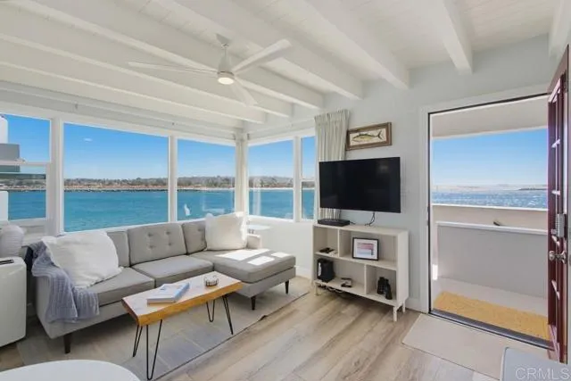 2613 Mission Blvd, San Diego, Active - Home for Sale