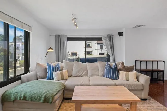2287 Caminito Pasada, San Diego, Active - Home for Sale