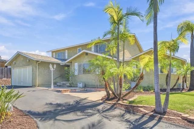 3737 Sinclair Ln, Spring Valley, Active - Home for Sale