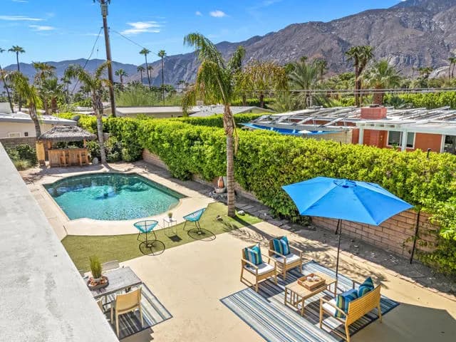 1423 N Avenida Caballeros, Palm Springs, Active - Home for Sale