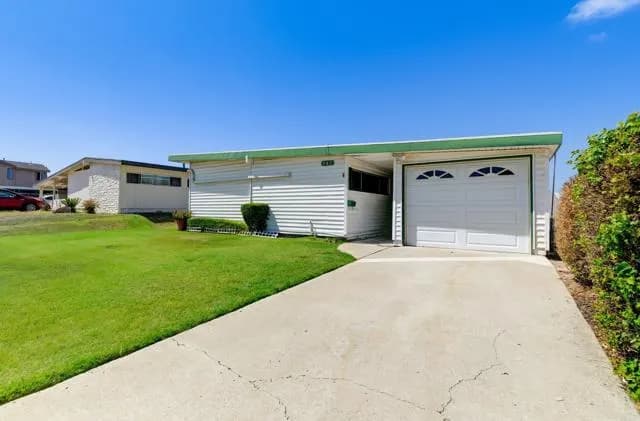 942 Helix Ave, Chula Vista, Active - Home for Sale