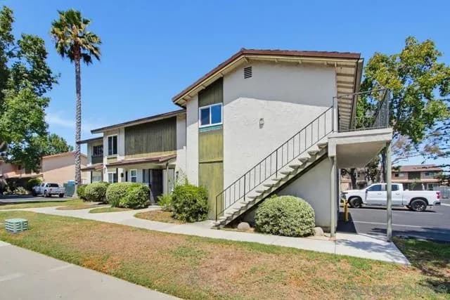 1626 Rue De Valle, San Marcos, Active - Home for Sale