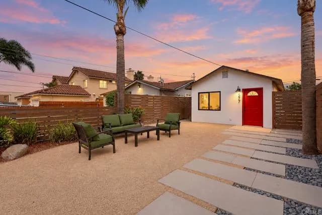 577 Florence St, Imperial Beach, Active - Home for Sale