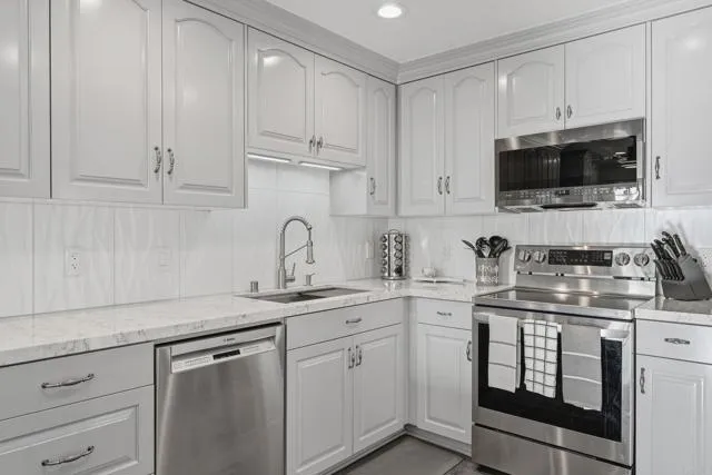 3564 Paseo De Los Californianos, Oceanside, Active - Home for Sale