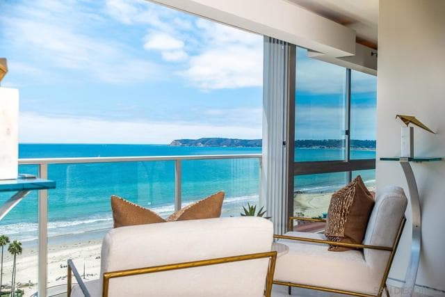 1710 Avenida Del Mundo, Coronado, Active - Home for Sale