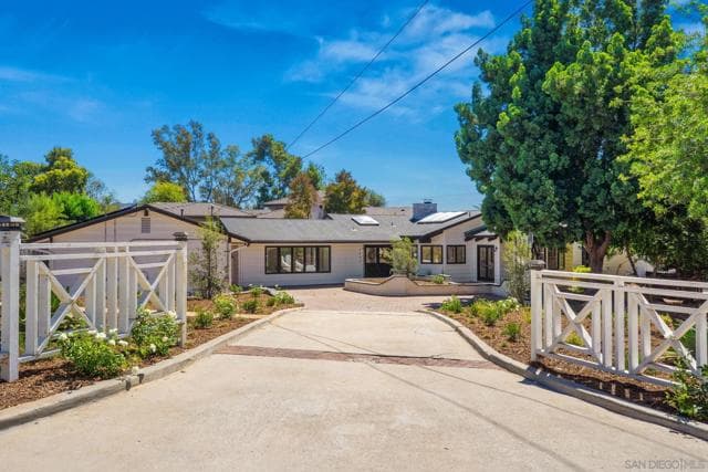 13953 Sagewood Dr, Poway, Active - Home for Sale