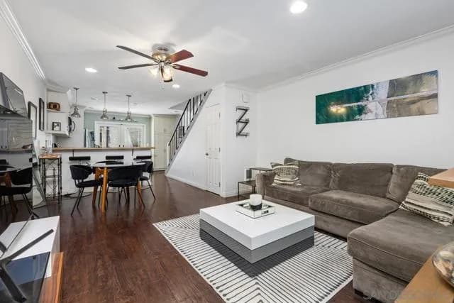 7856 Camino Glorita, San Diego, Active - Home for Sale