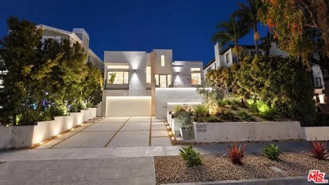 10572 Putney Rd, Los Angeles, Active - Home for Sale