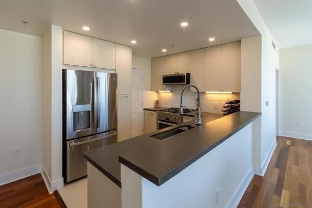 300 W Beech, San Diego, Active - Home for Sale