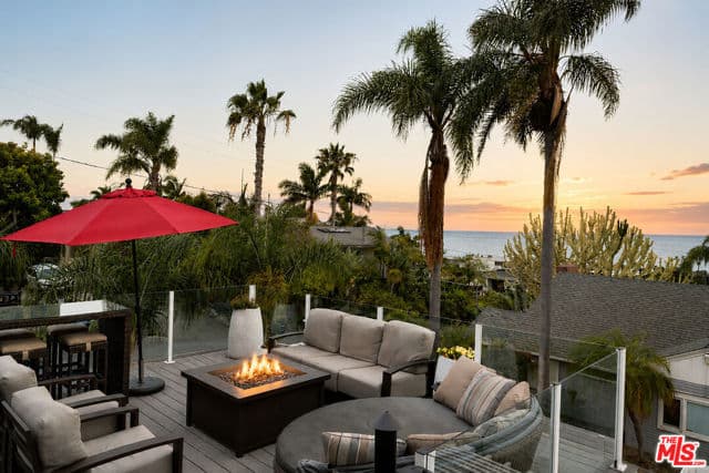 2088 Edinburg Ave, Encinitas, Active - Home for Sale
