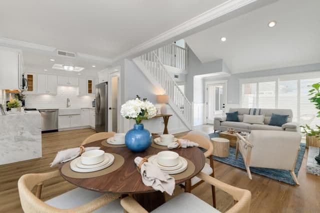 1411 1st St, Coronado, Active - Home for Sale