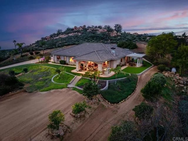 19894 Via Vista Grande, Ramona, Active - Home for Sale