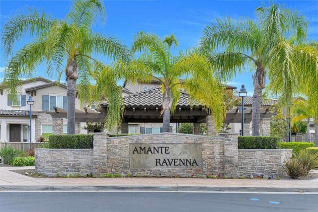 10512 Hollingsworth Way, San Diego, Active - Home for Sale