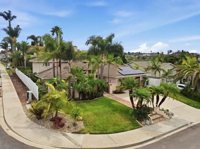 6532 Corintia St, Carlsbad, Active - Home for Sale