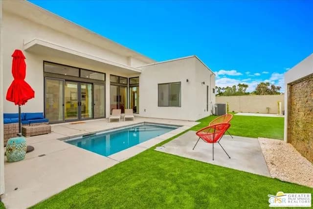 841 Fountain Dr, Palm Springs, Active - Home for Sale