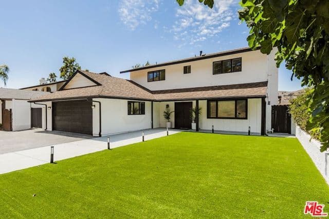 5703 Parkmor Rd, Calabasas, Active - Home for Sale
