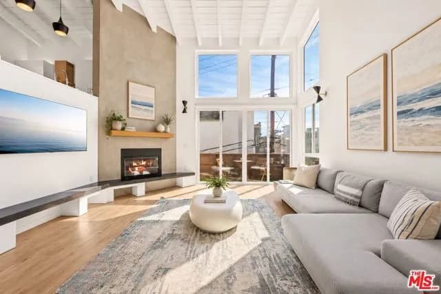 18 Privateer St, Marina Del Rey, Active - Home for Sale