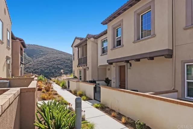 819 Blackstone Dr, San Marcos, Active - Home for Sale