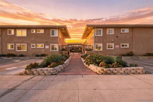 4120 Kansas St, San Diego, Active - Home for Sale