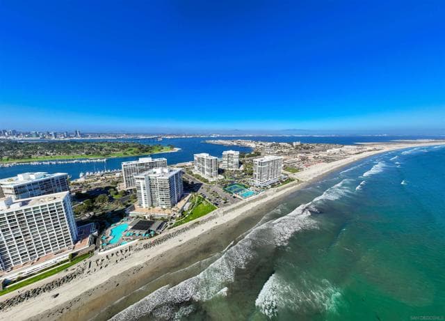 1760 Avenida Del Mundo, Coronado, Active - Home for Sale