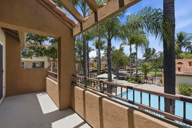 15387 Maturin Dr, San Diego, Active - Home for Sale