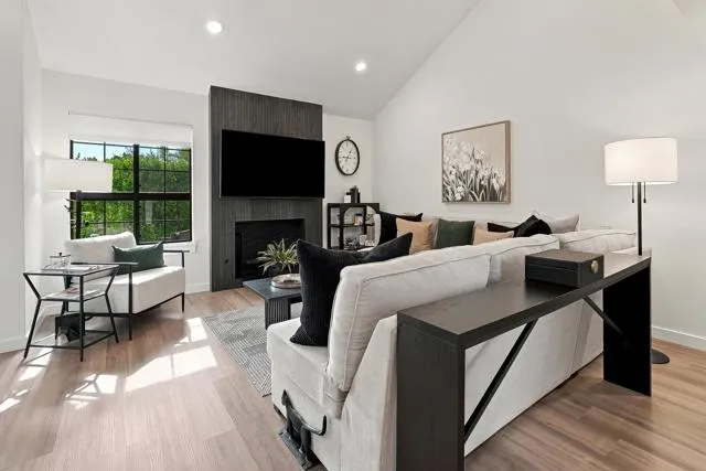 126 Avellino Circle, Palm Desert, Active - Home for Sale