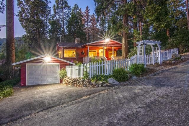 25005 Rim Rock Rd, Idyllwild, Active - Home for Sale