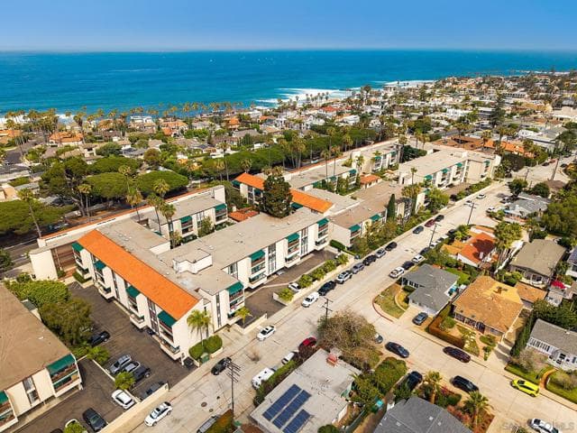 6455 La Jolla Blvd, La Jolla, Active - Home for Sale