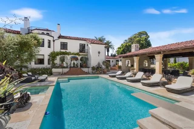 1127 F Ave, Coronado, Active - Home for Sale