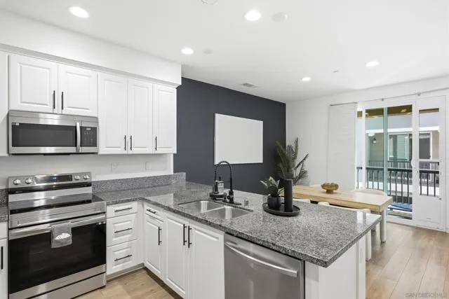 2815 Clary St, Spring Valley, Active - Home for Sale