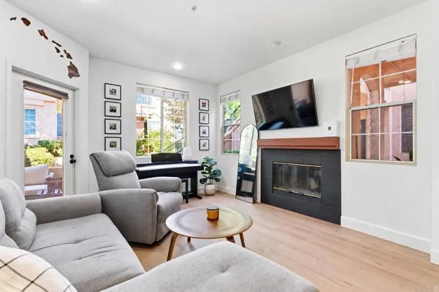 18764 Caminito Cantilena, San Diego, Active - Home for Sale
