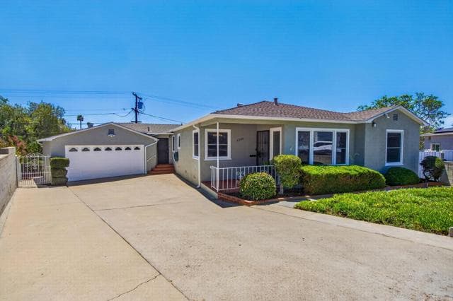 4235 Francis Way, La Mesa, Active - Home for Sale