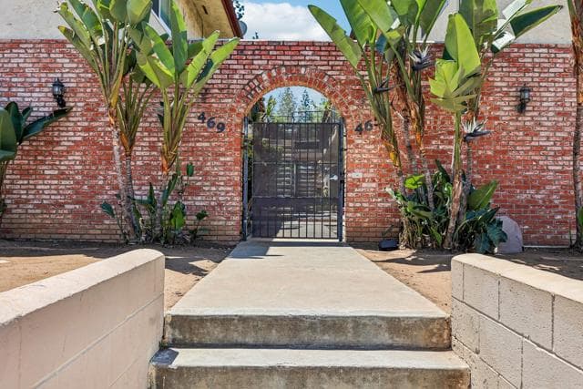 465 E Bradley Ave, El Cajon, Active - Home for Sale