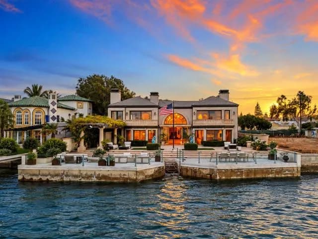 519 1st St, Coronado, Active - Home for Sale