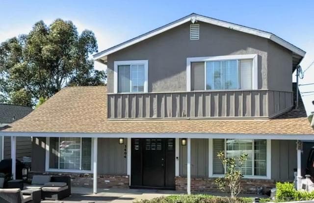 1404 Bush St, San Diego, Active - Home for Sale
