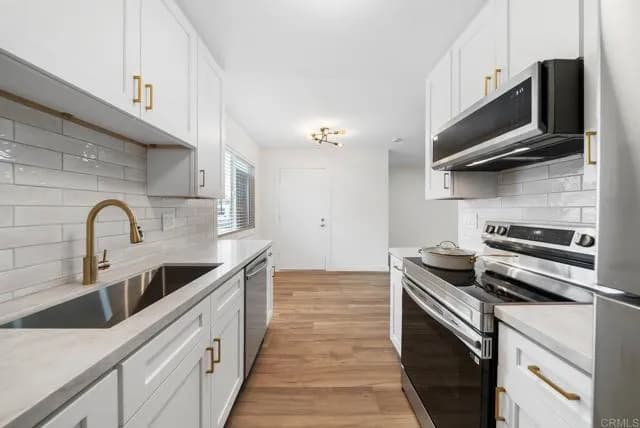 3825 Van Dyke Ave, San Diego, Active - Home for Sale