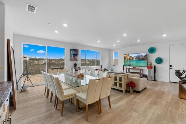 813 Mateo St, Chula Vista, Active - Home for Sale